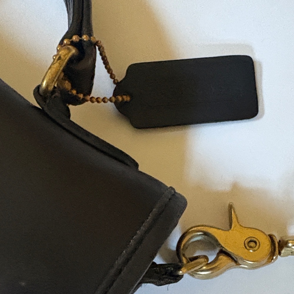 Vintage Coach Station Bag/Crossbody/ Messenger Bag #5130 - Solid Brass Hardware - Picture 4 of 13